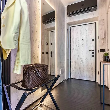 アパート Quadrilatero Della Moda- Luxury Loft In The Heart Of The Fashion District ミラノ