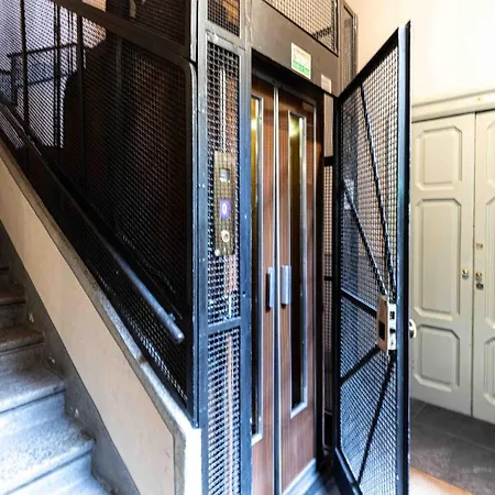 Quadrilatero Della Moda- Luxury Loft In The Heart Of The Fashion District アパート ミラノ